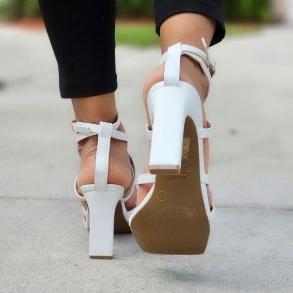 Womens Triple Straps Chunky Heels Sandals White Color - Picture 5 of 5